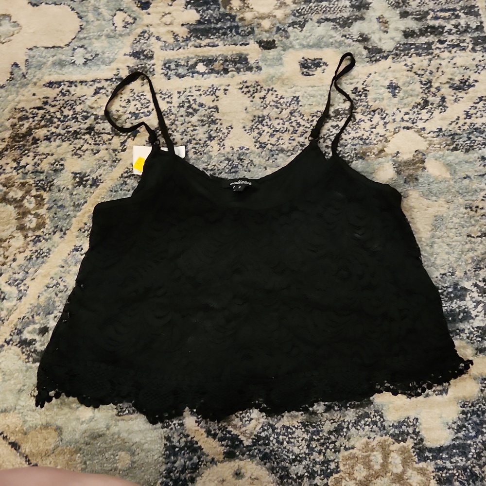 Black lace crop tank